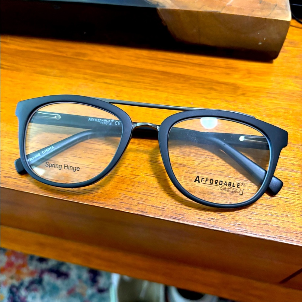 Eyeglass frames unisex